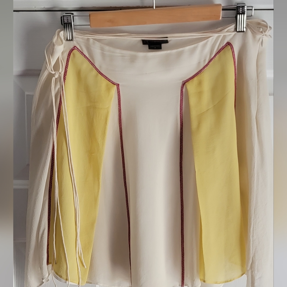 Womens Armani,  AX,  Size 6 tulle style lightweight skirt, Full lined